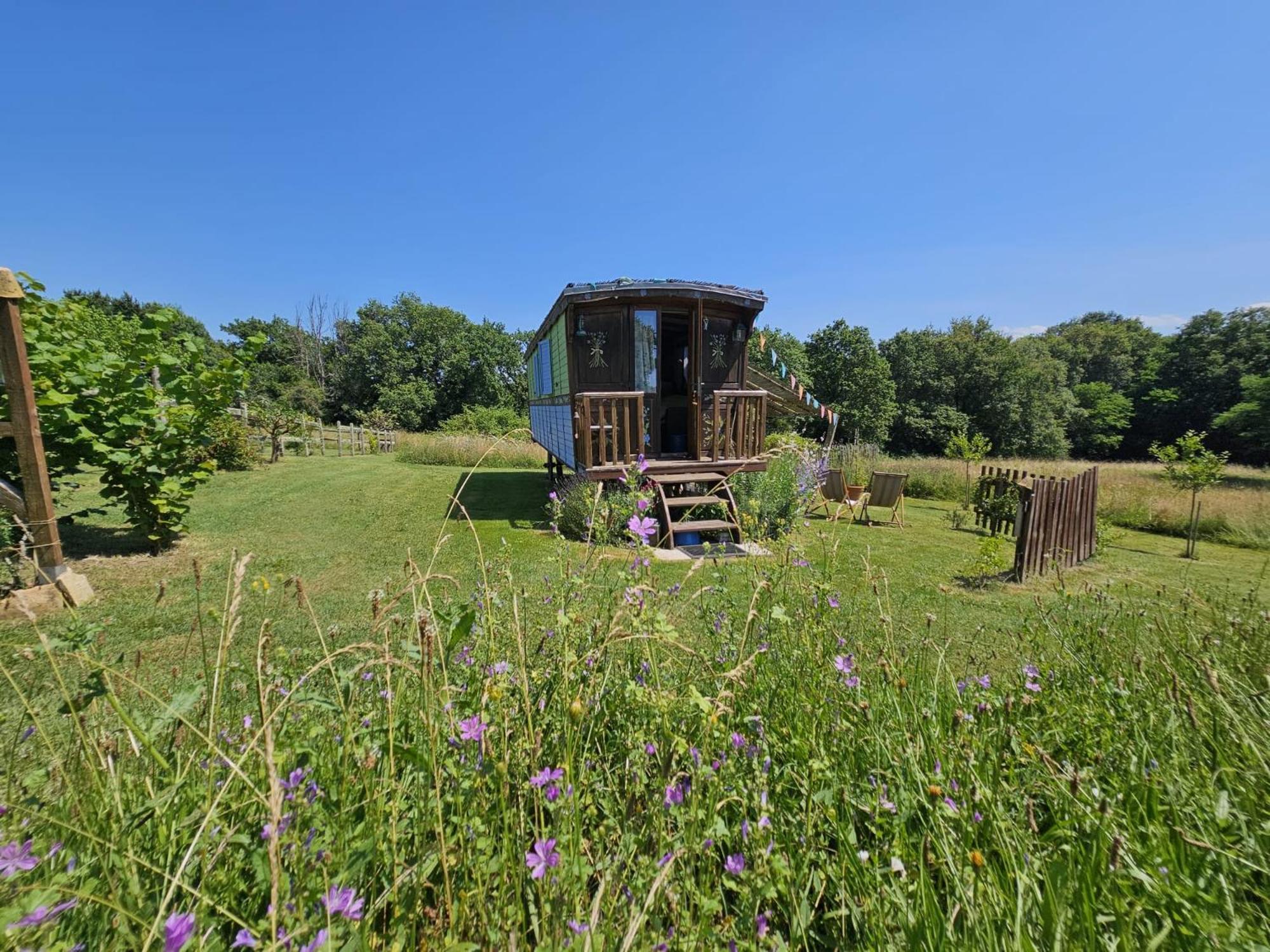 Roulotte Fleur Des Champs Villa Sigalens Luaran gambar